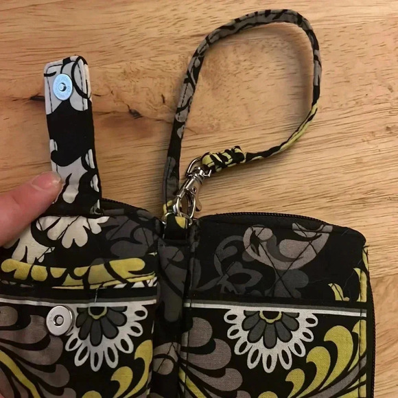 Vera Bradley Baroque Carry It All Wristlet - Picture 6 of 9